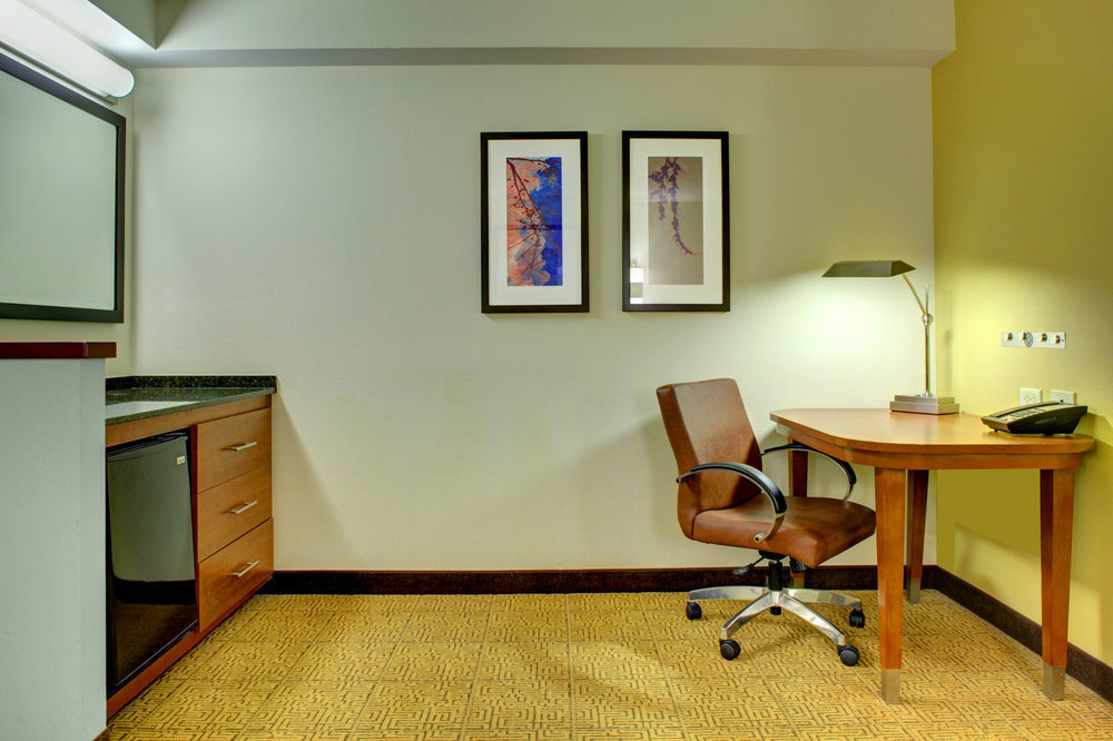 Hyatt Place Fort Lauderdale Airport/Cruise Port Dania Beach Eksteriør billede